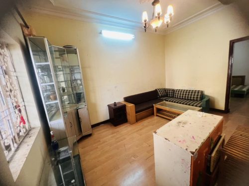 Tập Thể Phương Mai - Ô TÔ - Sát Hồ 3 Phòng ngủ rộng