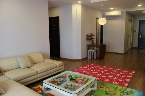 Hoa Hậu Time City - Chủ Thiện Chí