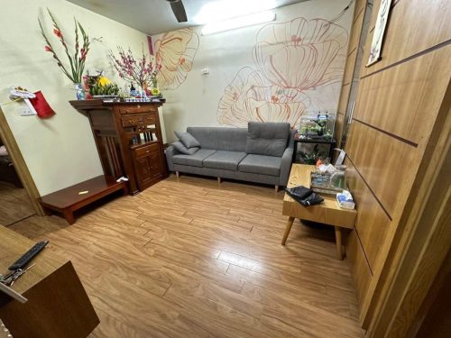 Bán nhà tập thể Quỳnh Mai - 8/3 giá rẻ