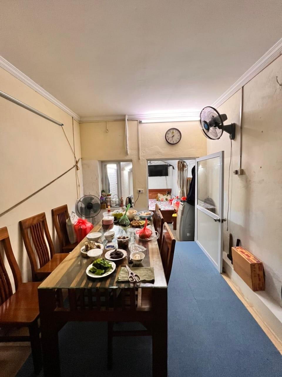 709EBAF9-A93A-4D71-844A-8455FA0BE33E