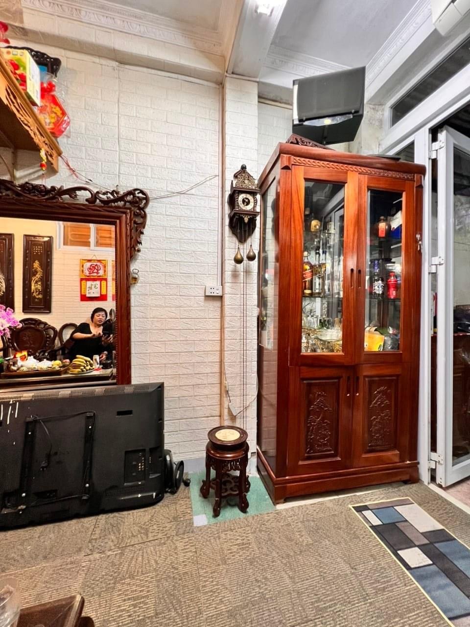 81088D23-B04F-4F0A-8E06-58C94F741D16