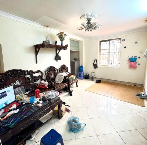 Bán nhà tập thể phố 8/3 chỉ nhỉnh 1 tỷ