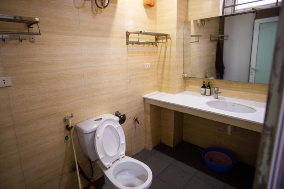 F693787D-069F-4AE4-A4FF-3350DE9A5223