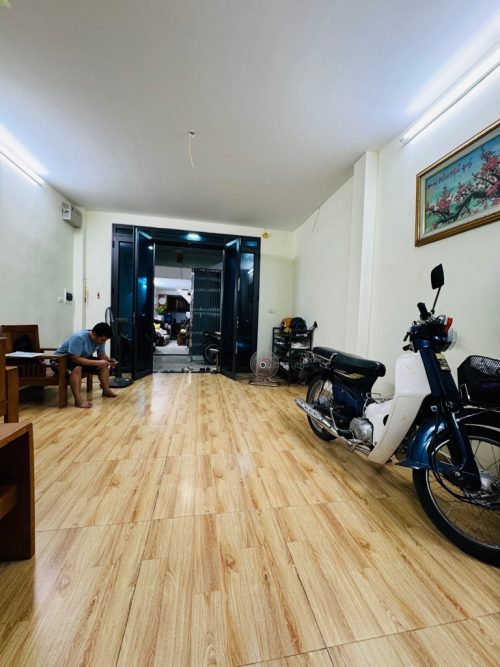 Bán Nhà Ngõ 255 Lĩnh Nam Giá Rẻ