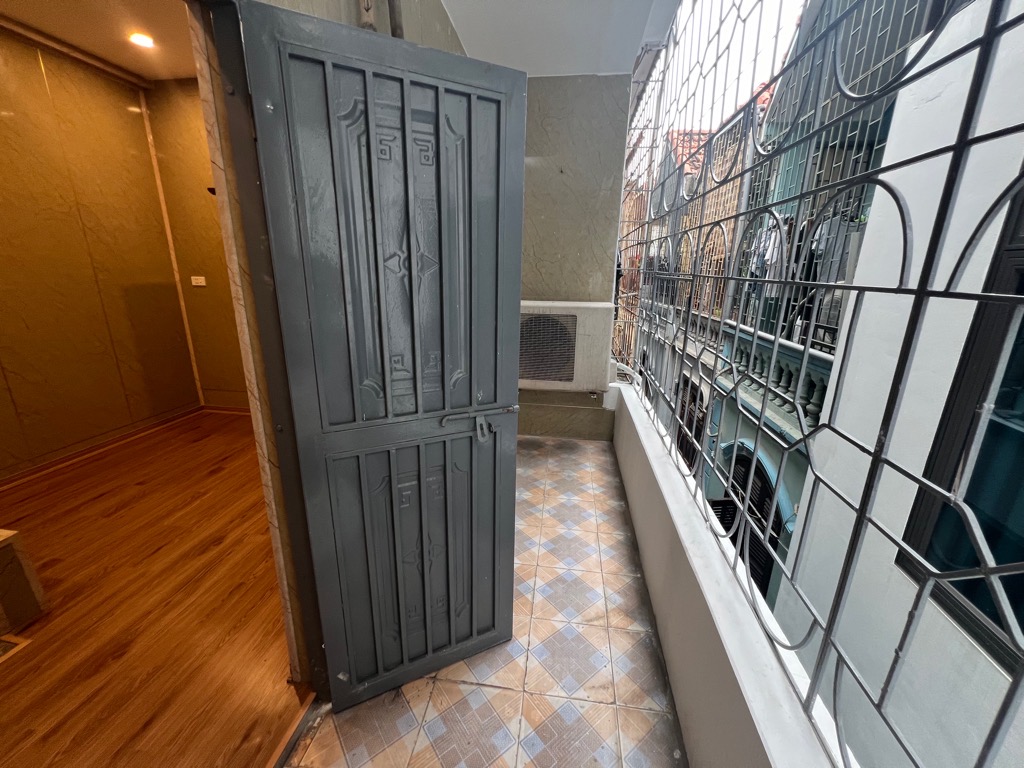 2d8s-D1ED6108-ludx9730_29_ludx97y1