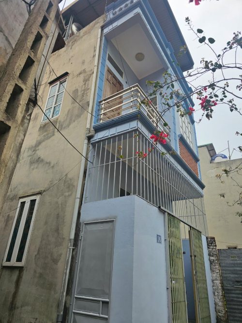 Bán Nhà Nhị Châu 3 Tầng Lô Góc Đẹp