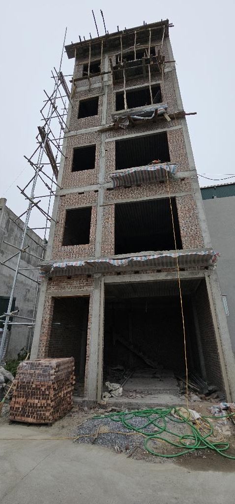 Bán Nhà Mới Nhị Châu – Gara Ô Tô