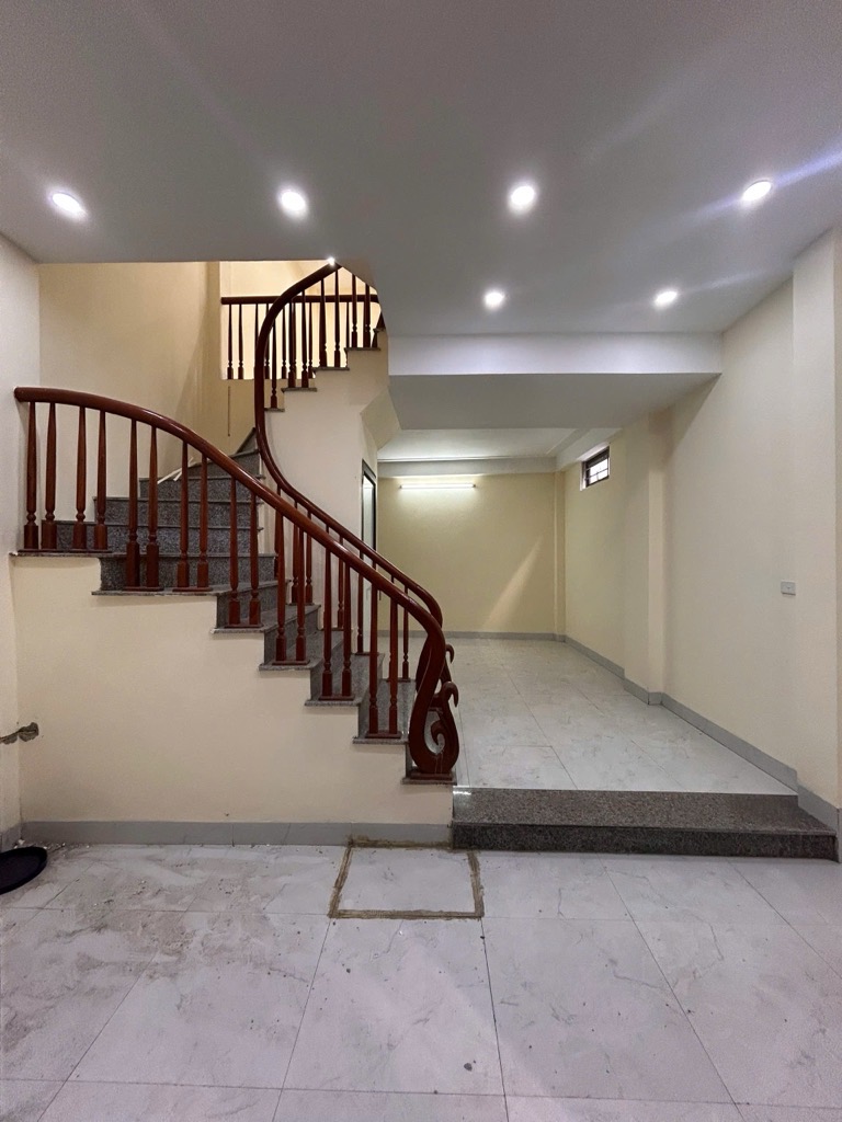 Bán Nhà Thanh Trì 33m2 Gần Cầu Tó Giá Tốt Chỉ 4.5 Tỷ