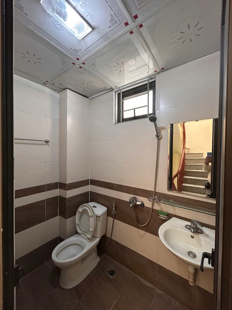 Bán Nhà Thanh Trì 33m2 Gần Cầu Tó Giá Tốt Chỉ 4.5 Tỷ