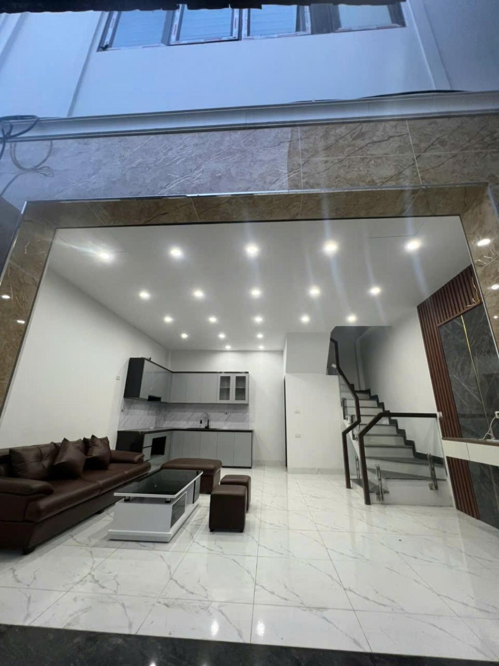 Nhà Thanh Trì 34m2 Nội Thất Đẹp Giá Tốt