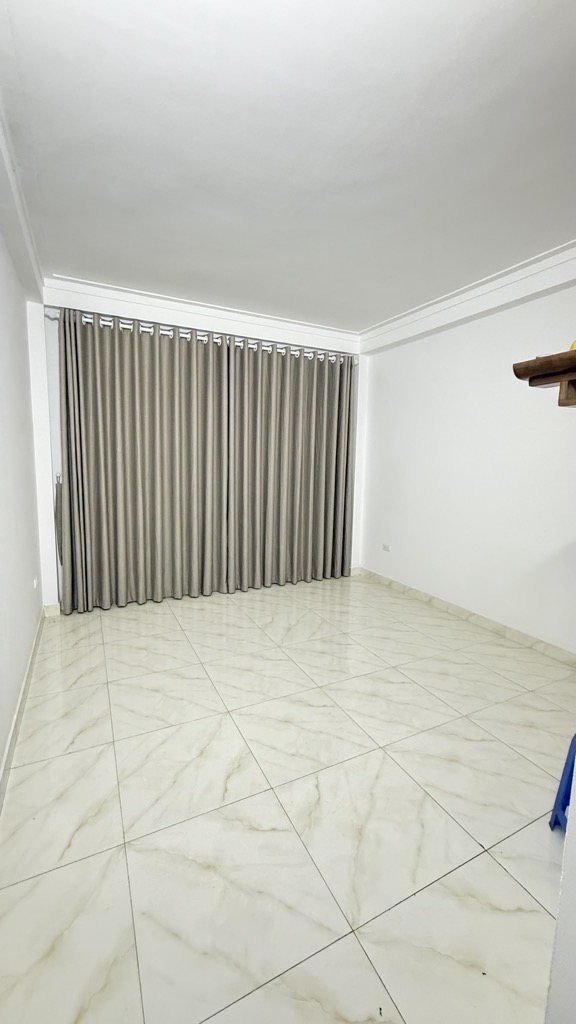 Nhà Tứ Hiệp 43.4m2 5 Tầng Mới Kính Koong