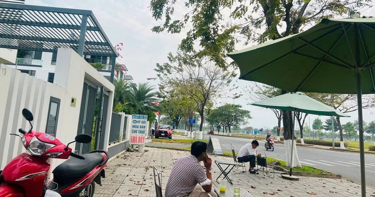 Vì sao một số khu vực đang hot đất nền?